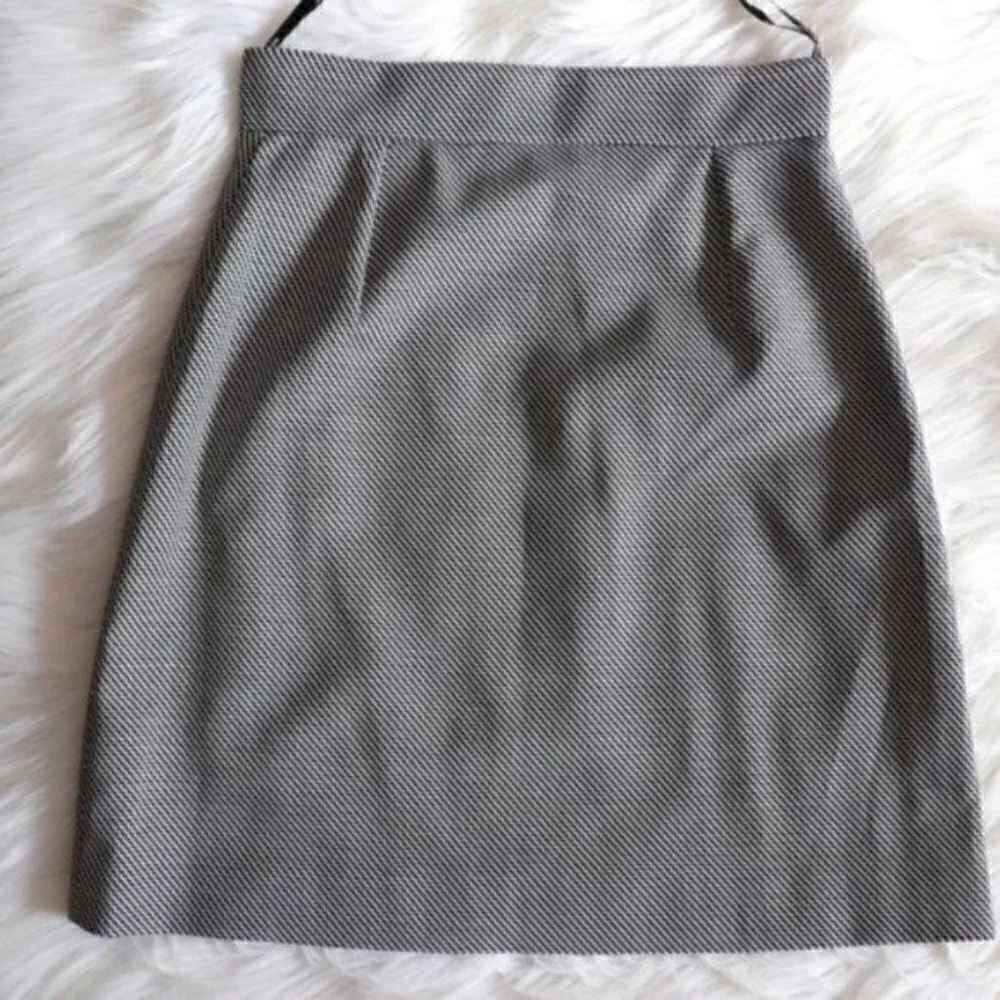 NWT Karen Millen A Line Mini Skirt Size 2 Black White High Waist